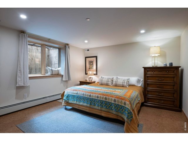 Property Photo 36 3rd bedroom