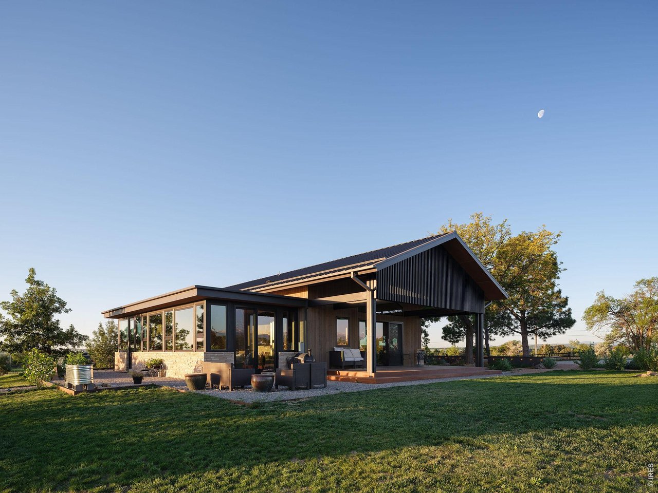 Property Photo 45 Stunning architecture