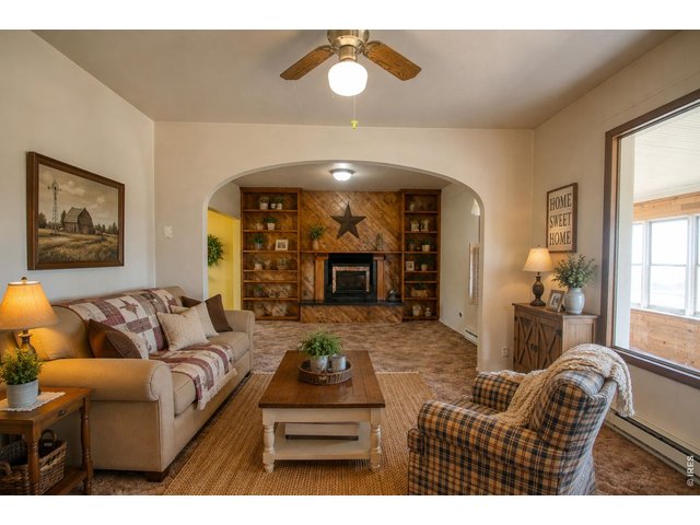 Property Photo 8 VIRTUALLY STAGED