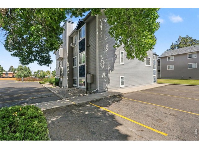 Property Photo 2 Great location and a very strong rental history here!
