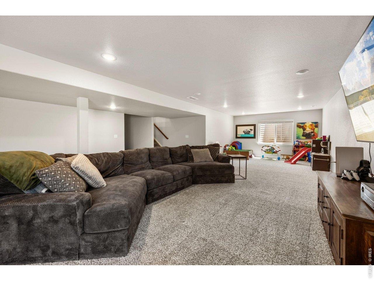 Property Photo 31 Basement gets great sunlight
