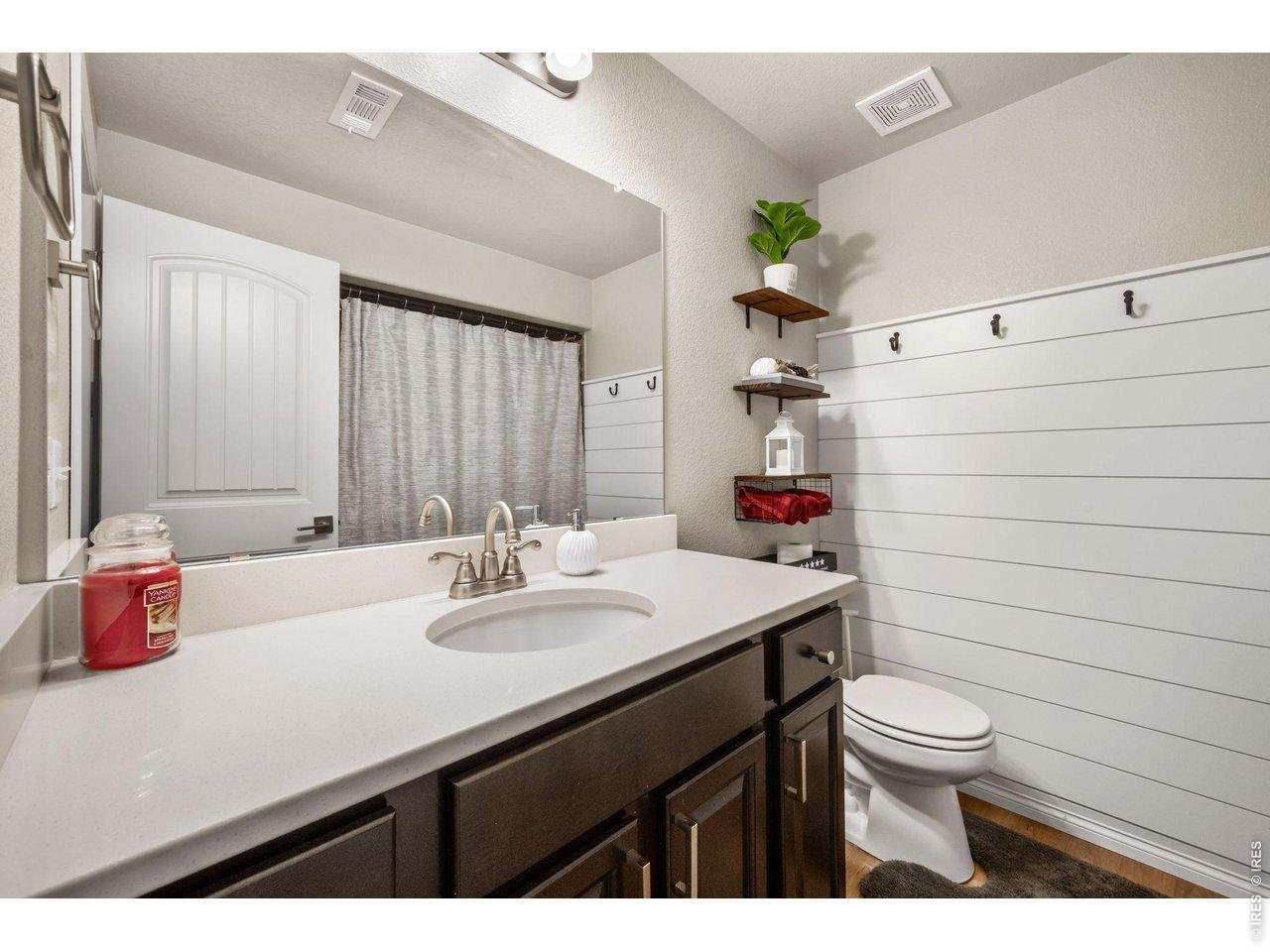 Property Photo 34 Full bathroom in basement
