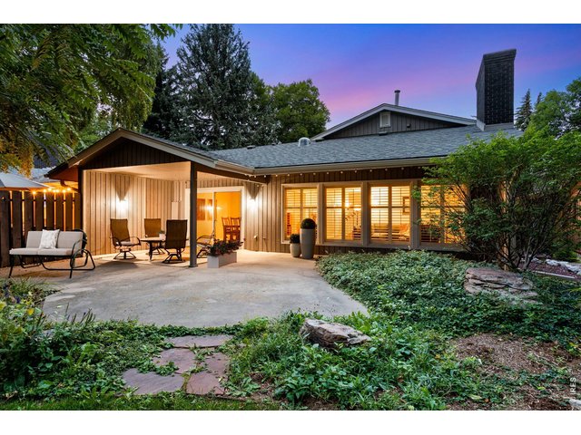 Property Photo 1 A Modernized Haven in Parkwood Meadows! Nearly 2,000 finished SQFT, comfortable split level layout, Newer Class IV roof 2019, 2022 HVAC, 2024 Exterior Paint & Gutters. Paired Home, Stunningly remodeled and updated throughout!