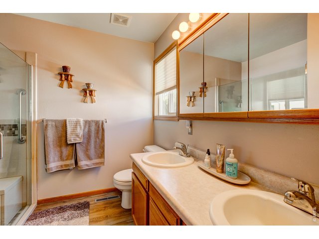 Property Photo 9 Primary Bathroom