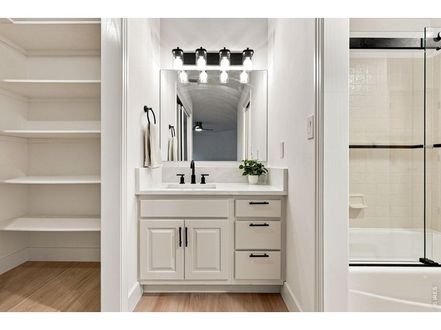 Property Photo 37 Jack and Jill Bathroom
