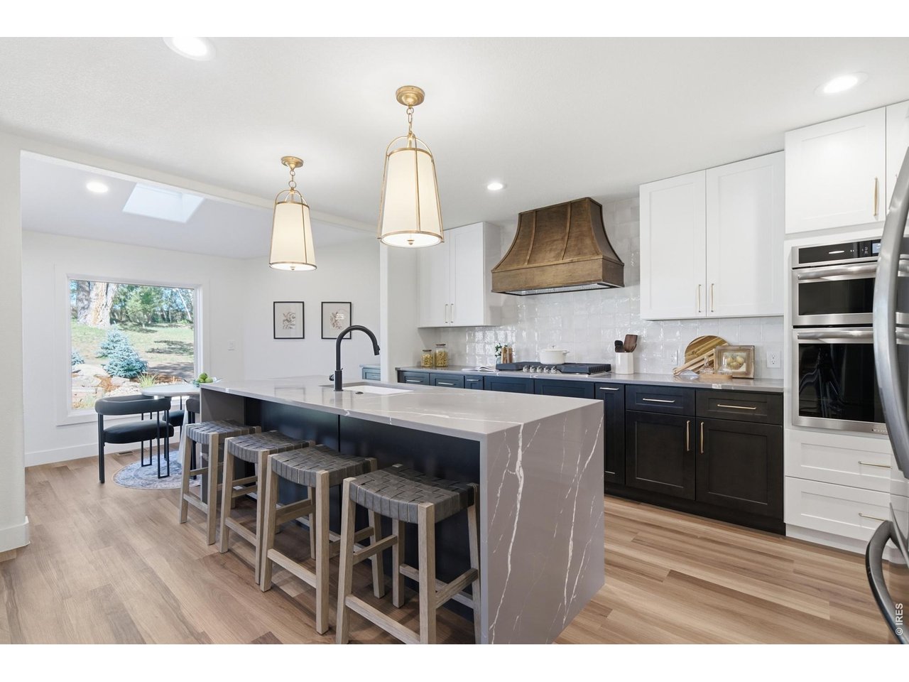 Property Photo 10 A gourmet chef's kitchen awaits you.