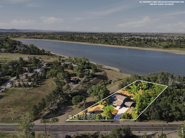 Property Photo 48 Such a great lot, not only with lake access, but with no immediate neighbor to the west.