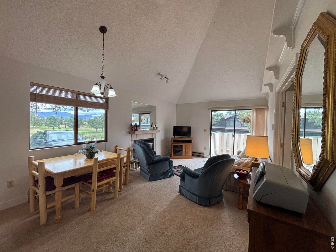 Property Photo 3 Bright with natural light
