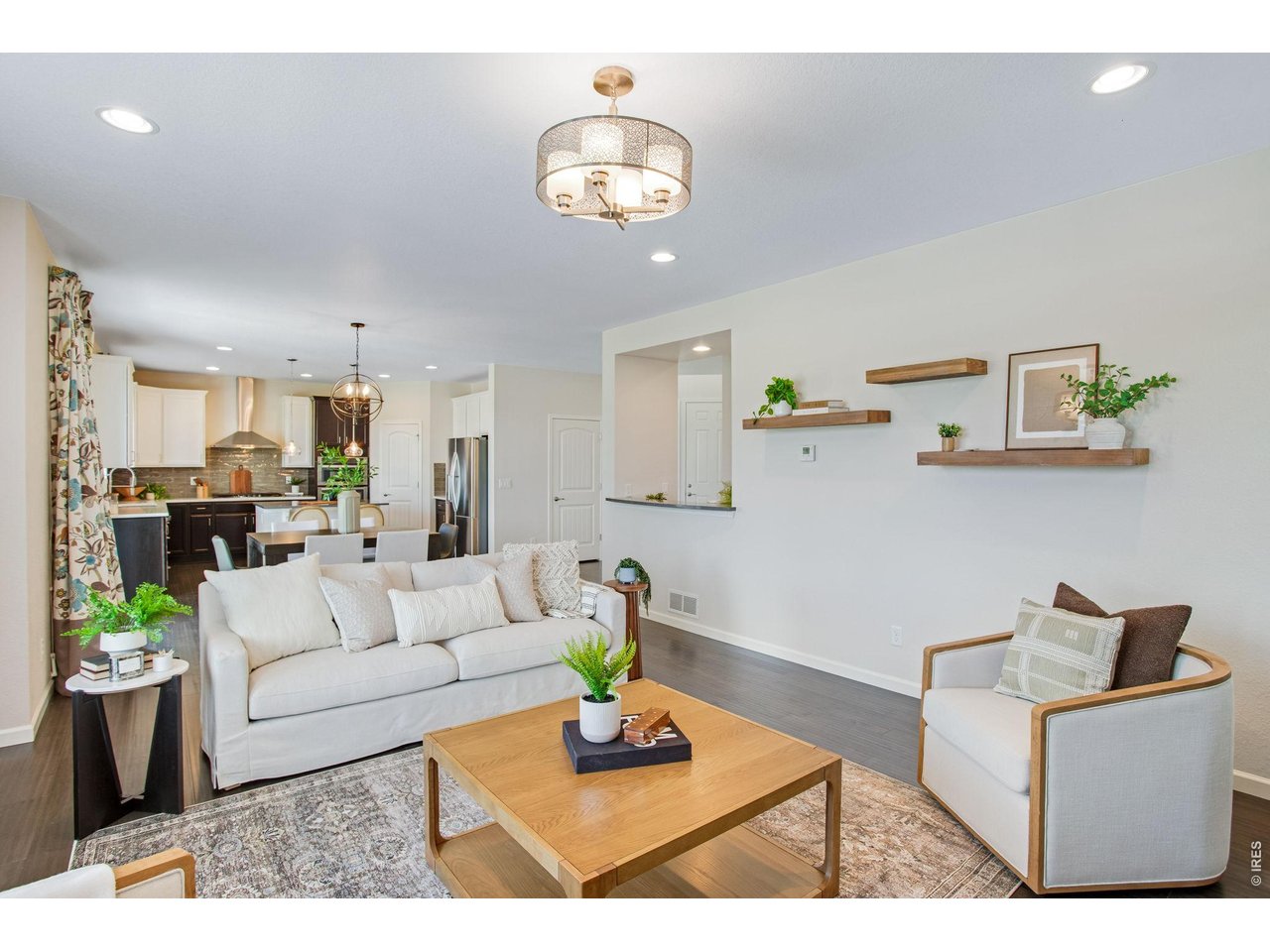 Property Photo 17 Perfect for Entertaining