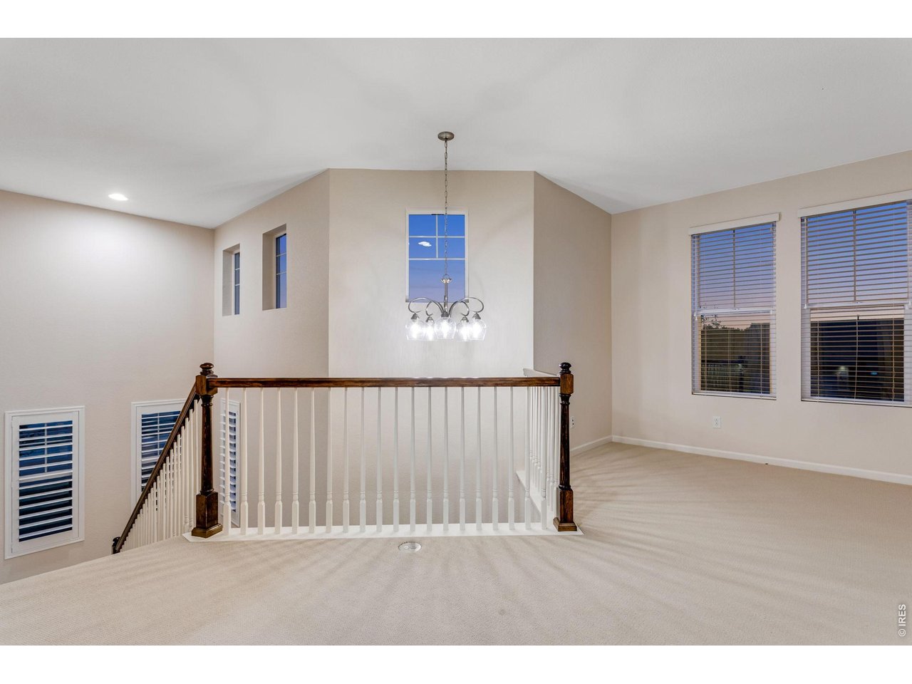 Property Photo 25 Loft with mountain views
