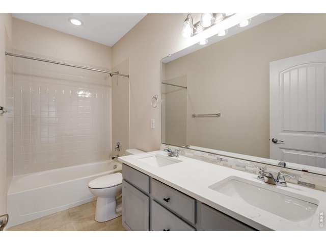 Property Photo 35 Full bath up