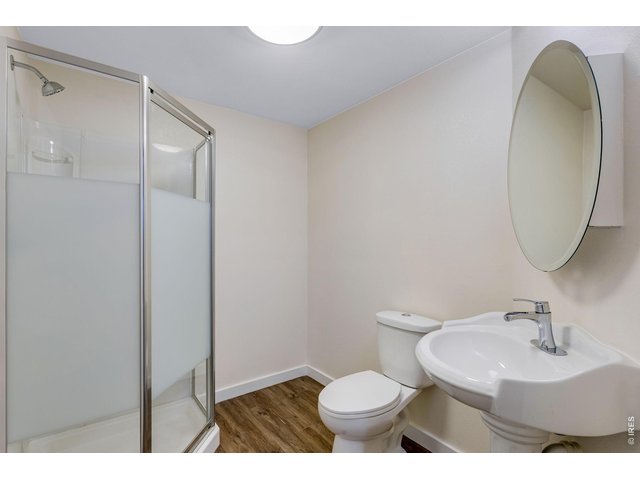 Property Photo 43 3/4 basement bath