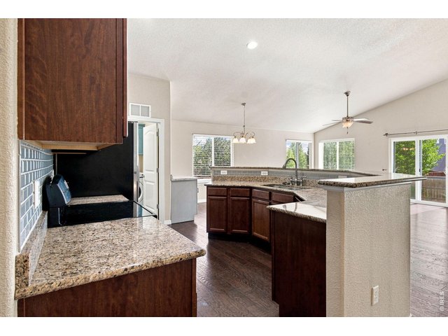 Property Photo 13 Kitchen