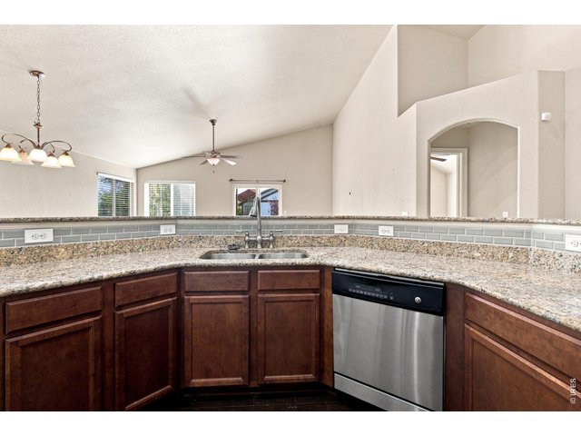 Property Photo 15 Kitchen