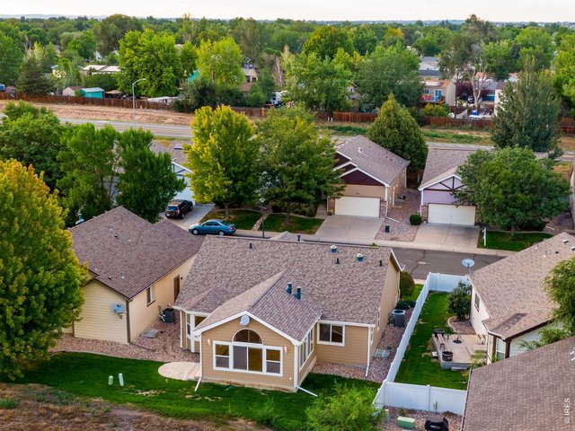 Property Photo 8 South facing backyard for lower utilities and plenty of natural sunlight