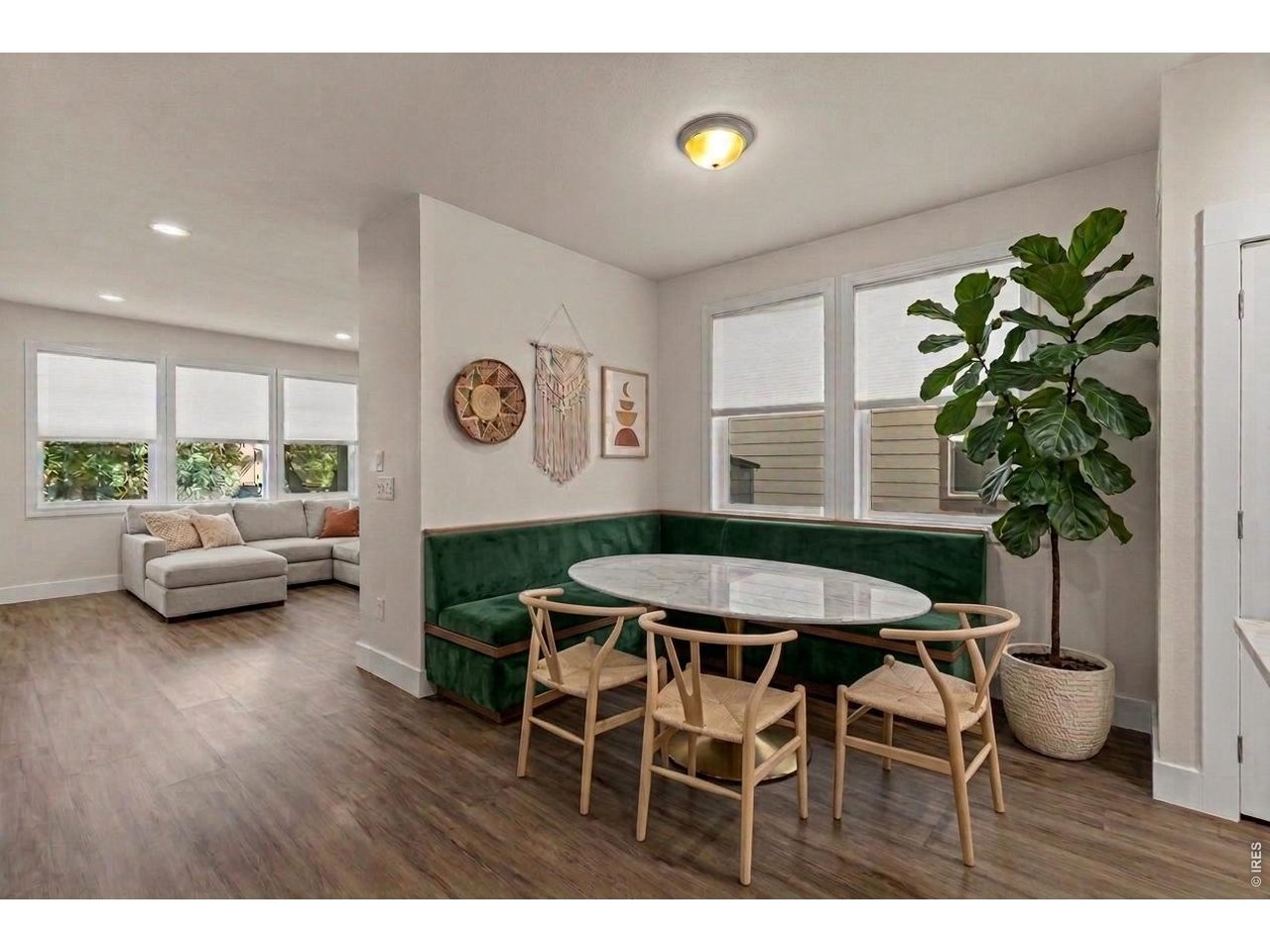 Property Photo 6 Virtually staged