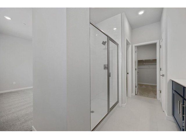 Property Photo 20 primary bath