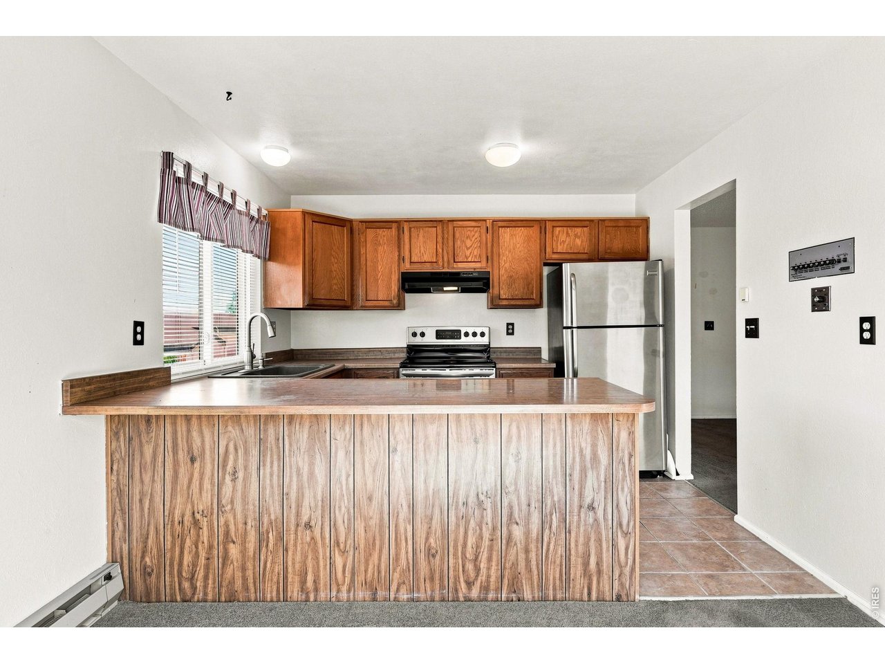 Property Photo 11 Eat in Kitchen