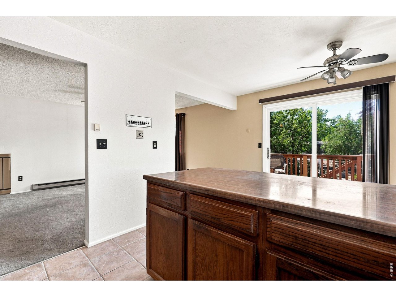 Property Photo 15 Eat in Kitchen