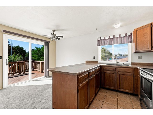 Property Photo 16 Eat in Kitchen