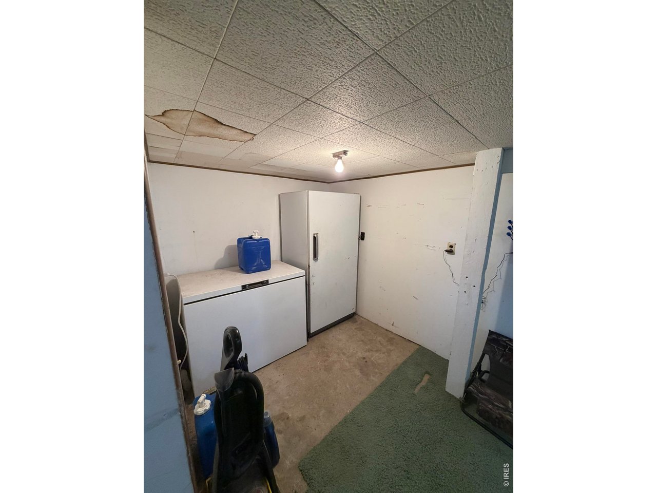 Property Photo 33 Basement entryway/storage area