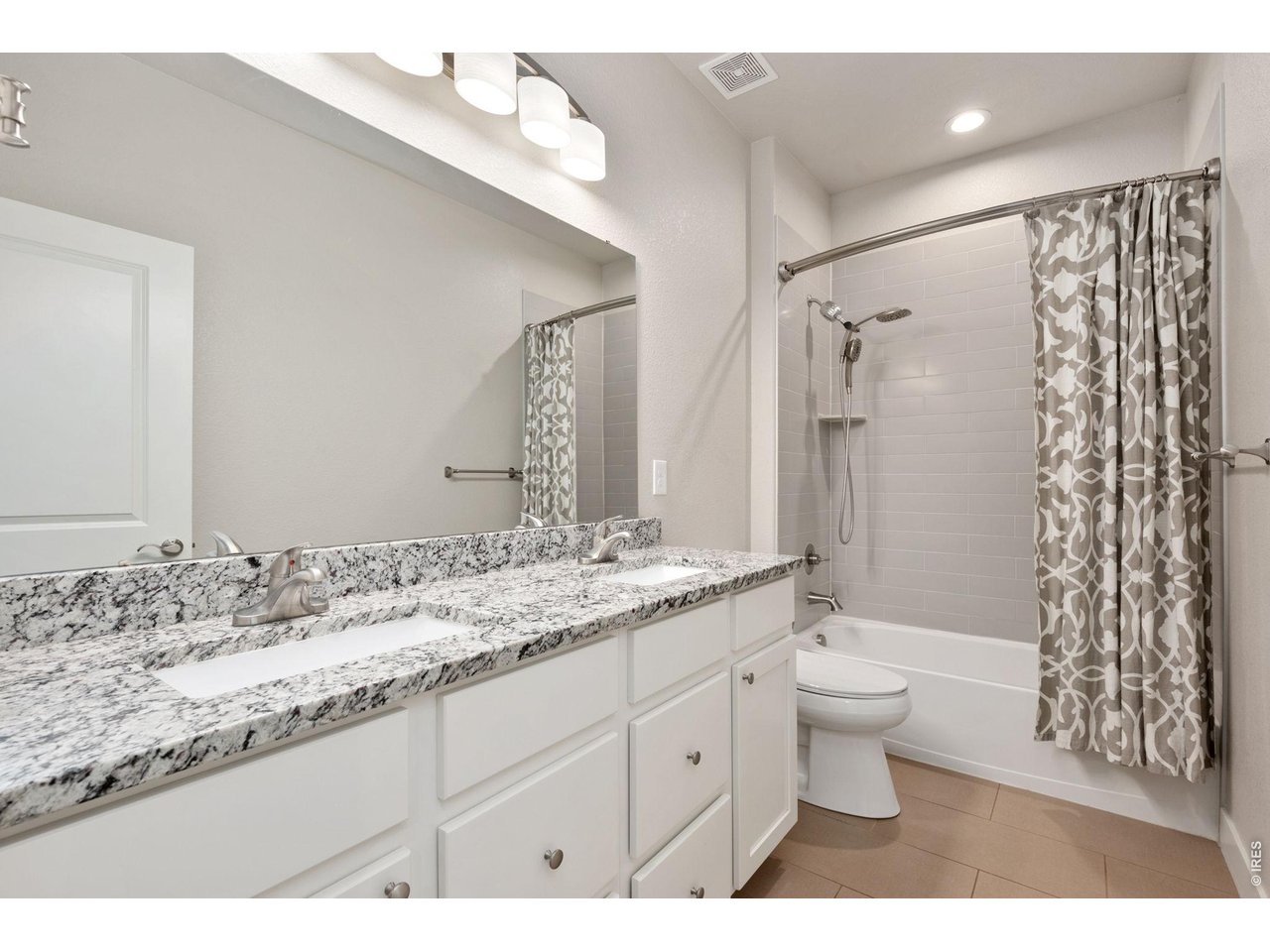 Property Photo 18 Four piece secondary bathroom.