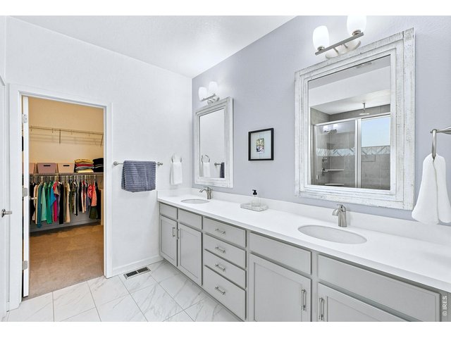 Property Photo 25 Walk-In Closet