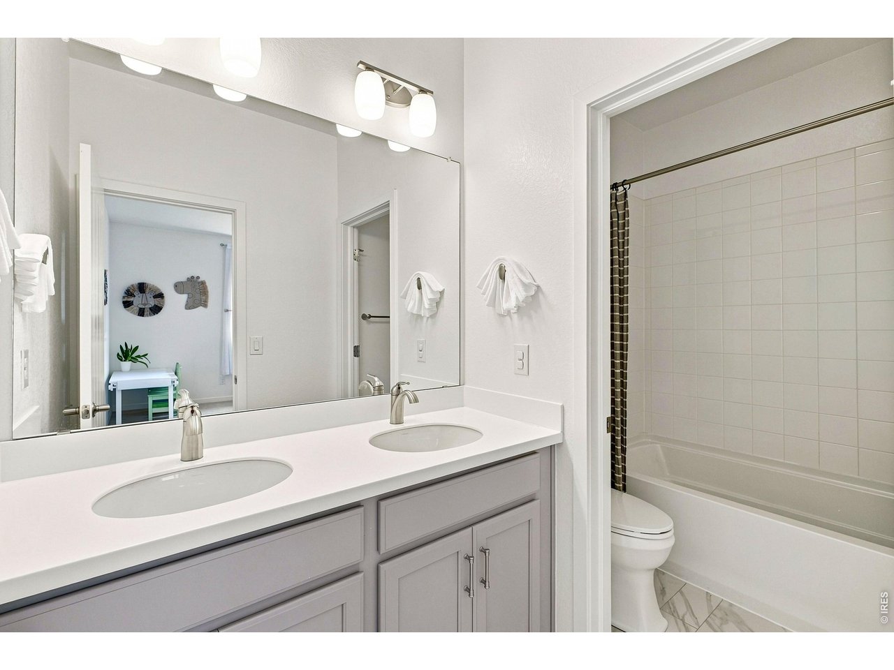 Property Photo 32 Upper Floor Full Bath