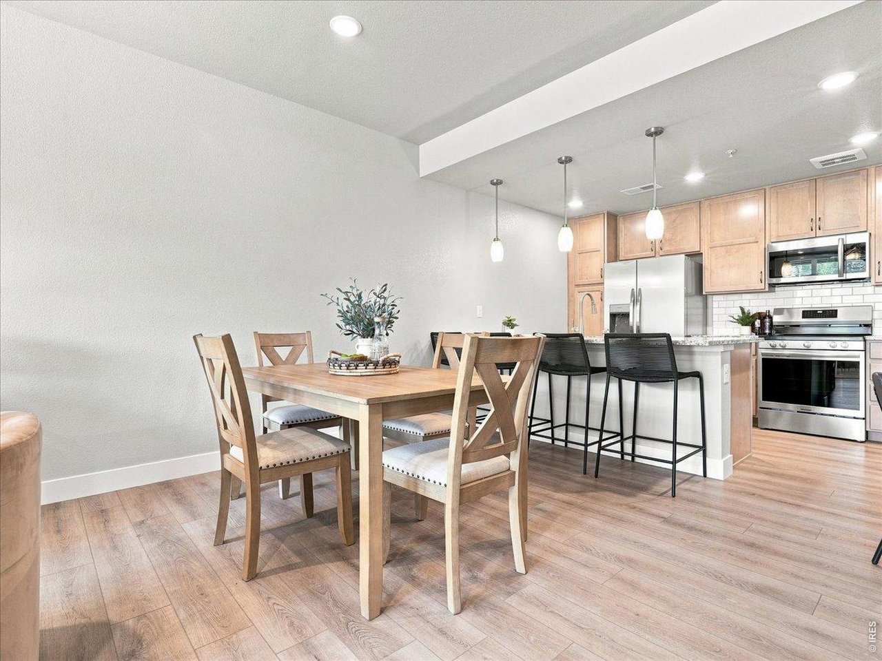 Property Photo 11 Adequate dining space and room for four at the breakfast bar