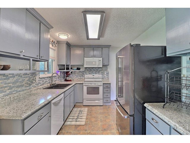 Property Photo 13 Wonderful Kitchen!