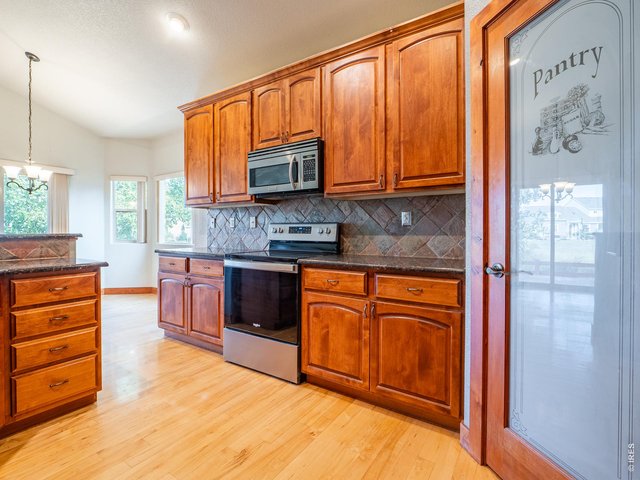 Property Photo 23 Large Pantry