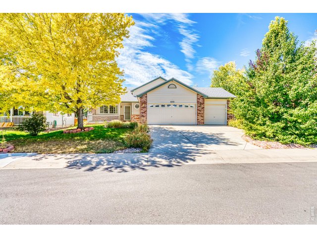 Property Photo 28 3-Car Garage!