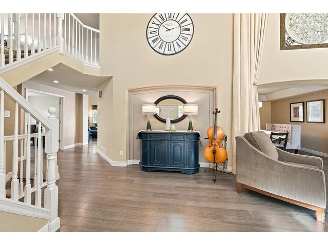 Property Photo 4 Gleaming floors await your entry
