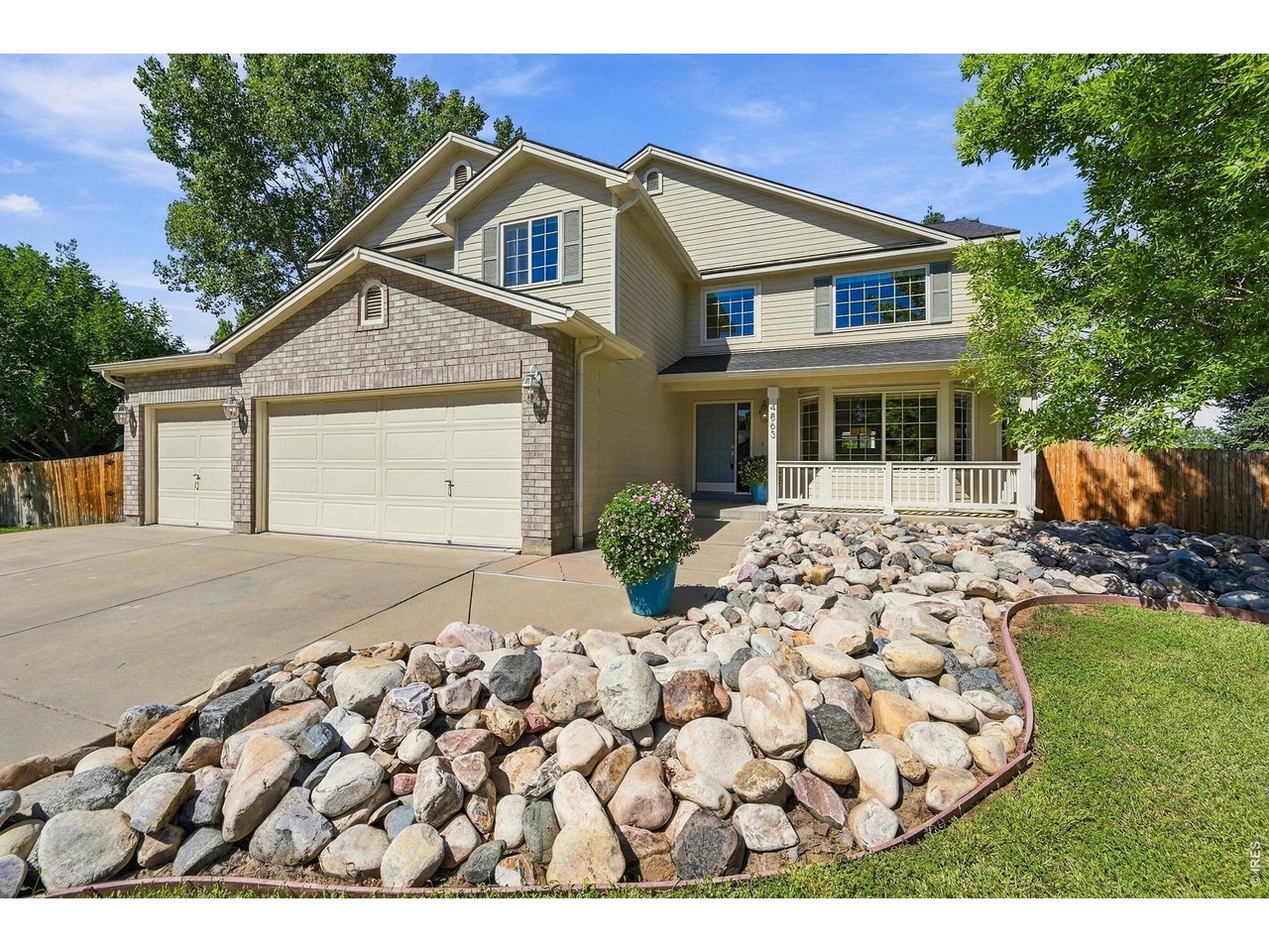 Property Photo 2 Gorgeous home on .58 acres!
