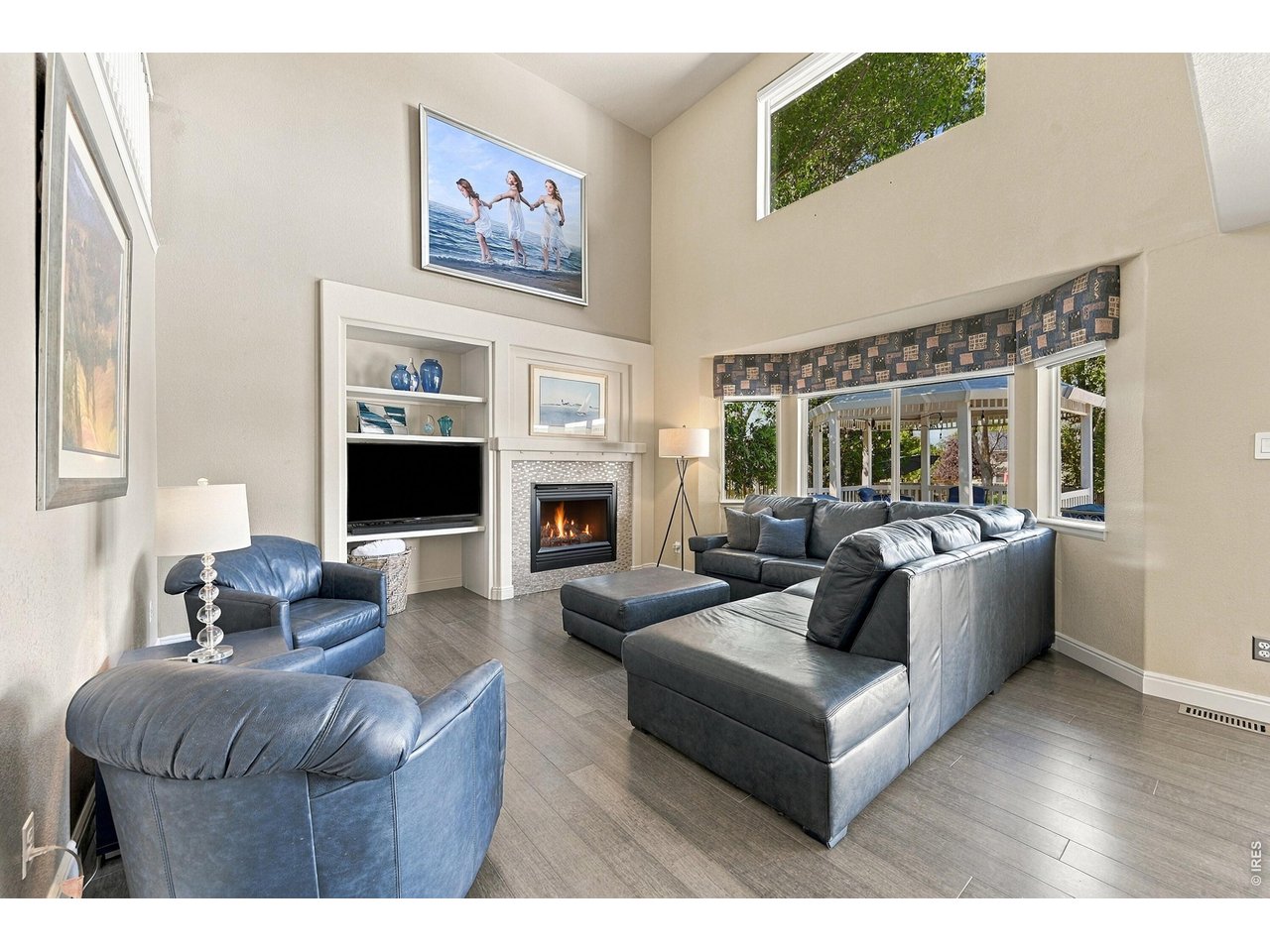 Property Photo 8 Gas fireplace and bay windows