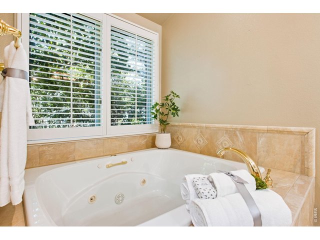 Property Photo 38 Relax in the Soaking Tub