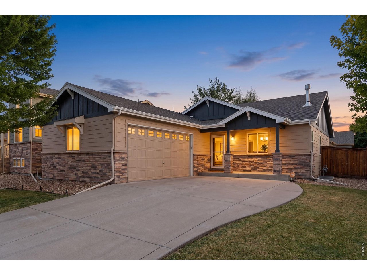 Property Photo 1 Move-In Ready Home on a Southeast-Facing Corner Lot