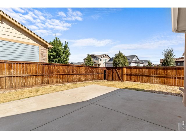 Property Photo 37 Newly Stained Privacy Fence