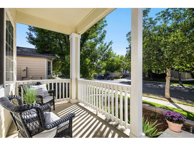 Property Photo 2 Relaxing front porch