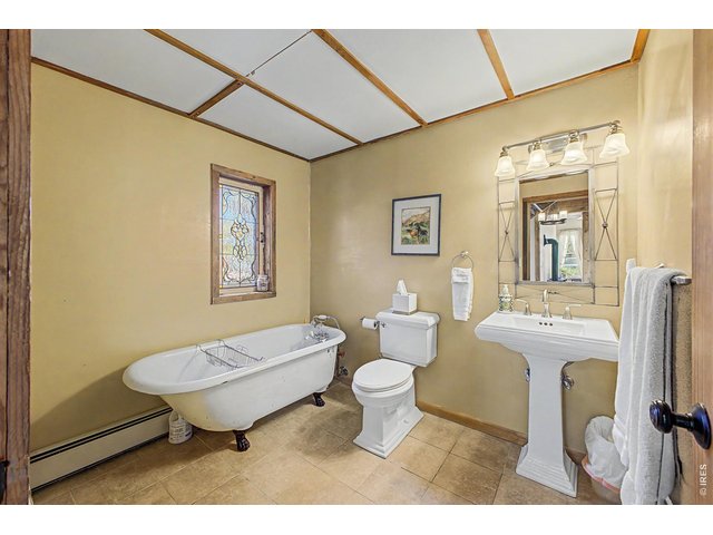 Property Photo 19 Main Level Bathroom