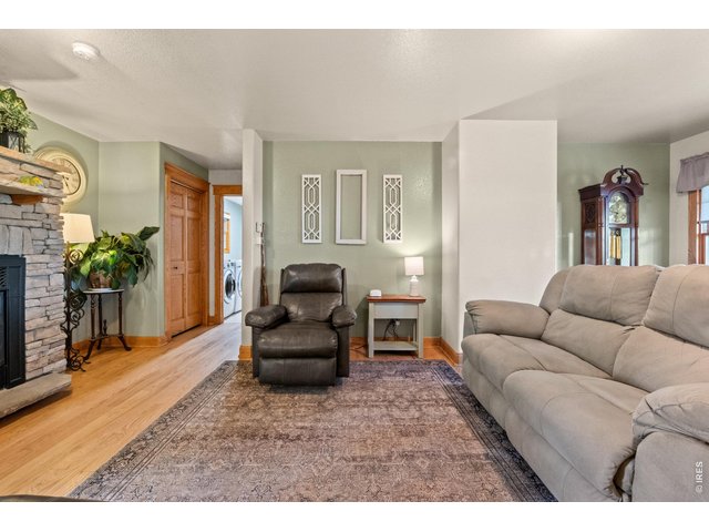 Property Photo 8 Living Room