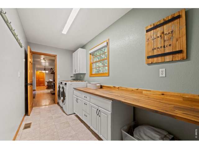 Property Photo 17 Laundry Room