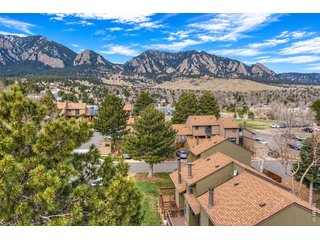 4176 Greenbriar Blvd Boulder, CO 80305