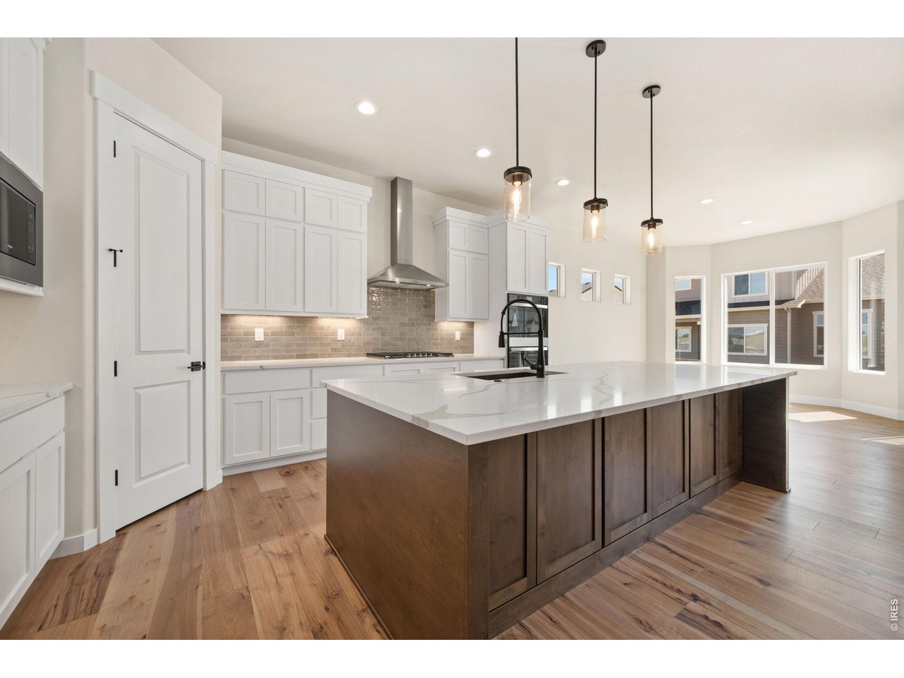 Property Photo 11 Upgraded Gourmet Kitchen
