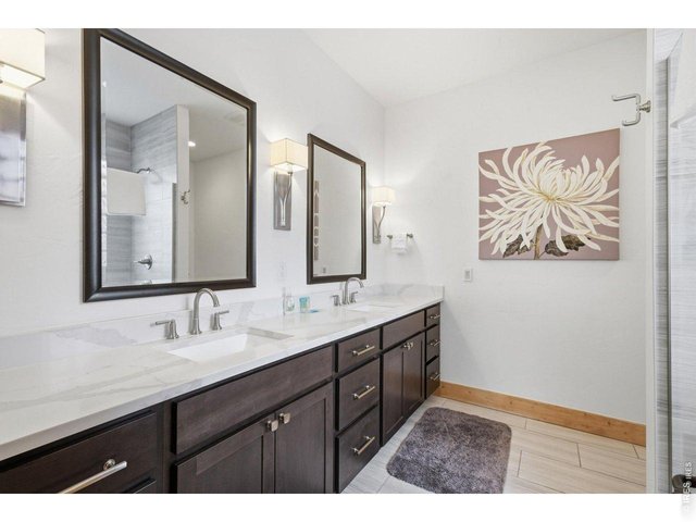Property Photo 10 Relax and recharge in this spa-like primary bath