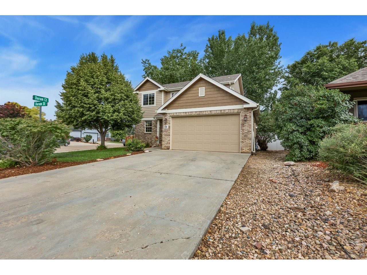 Property Photo 2 Nestled in the desirable Grasslands Park neighborhood, just minutes from Windsor Lake, parks, schools.