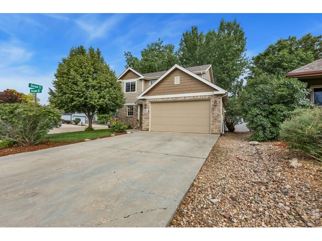 Property Photo 2 Nestled in the desirable Grasslands Park neighborhood, just minutes from Windsor Lake, parks, schools.