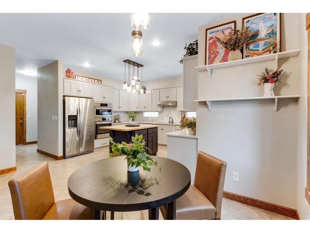 Property Photo 24 Sunny east side breakfast nook, new light fixture.