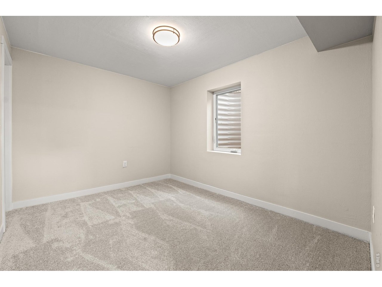 Property Photo 29 Basement bedroom