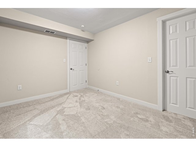 Property Photo 30 Basement bedroom